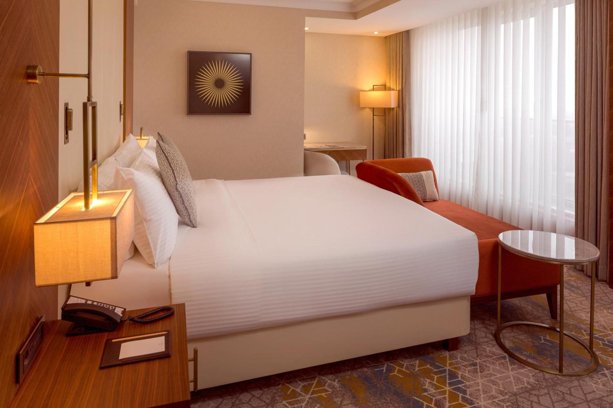Sheraton Biszkek Zewnętrze zdjęcie