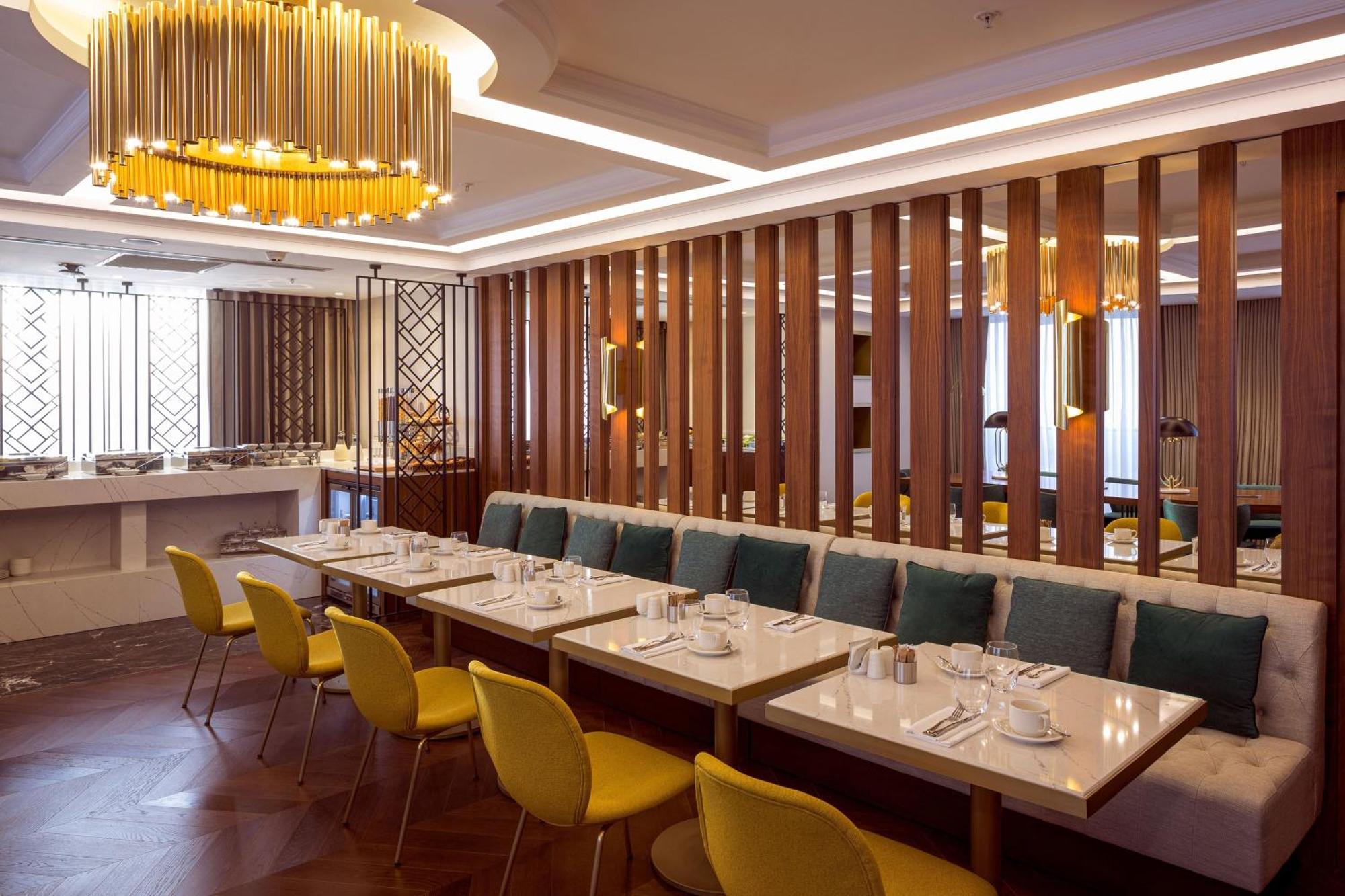 Sheraton Biszkek Zewnętrze zdjęcie